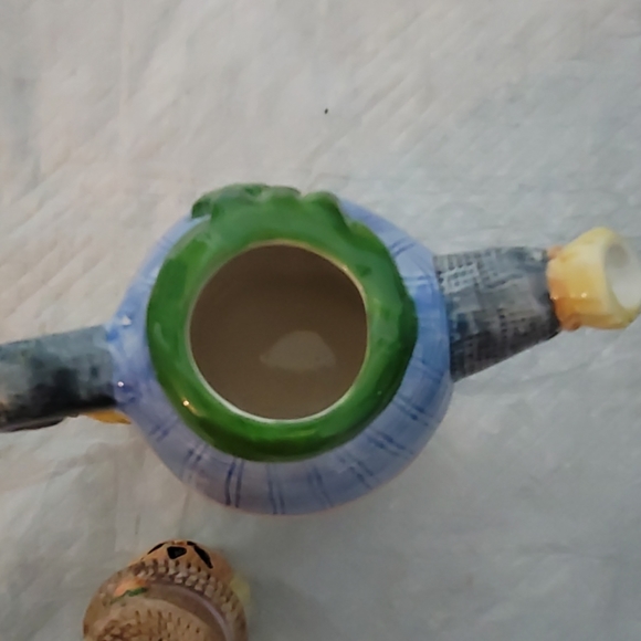 Pumpkin/scarecrow Teapot - Picture 3 of 7